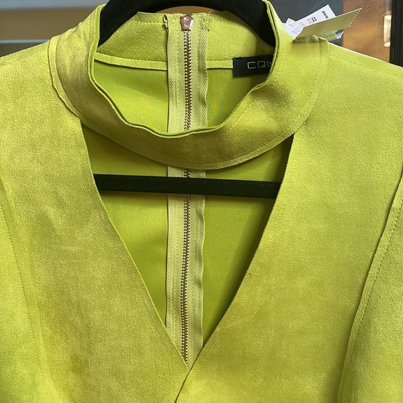 Suede Lime green top with gold zipper with tassel on the back size large - Picture 2 of 5